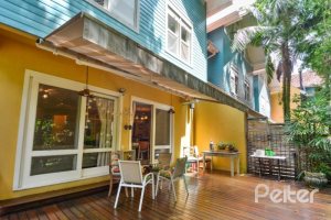 Casa em Condomínio à venda com 257m², 3 dormitórios, 1 suíte, 3 vagas, no bairro Tristeza em PORTO ALEGRE