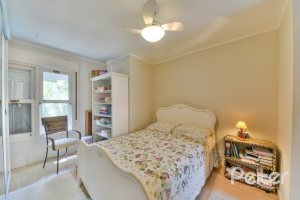 Casa em Condomínio à venda com 257m², 3 dormitórios, 1 suíte, 3 vagas, no bairro Tristeza em PORTO ALEGRE