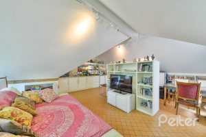 Casa em Condomínio à venda com 257m², 3 dormitórios, 1 suíte, 3 vagas, no bairro Tristeza em PORTO ALEGRE