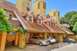 Casa em Condomínio à venda com 257m², 3 dormitórios, 1 suíte, 3 vagas, no bairro Tristeza em PORTO ALEGRE