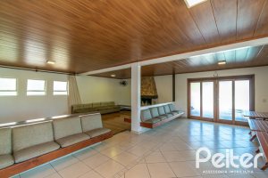 Casa em Condomínio à venda com 229m², 3 dormitórios, 1 suíte, 3 vagas, no bairro Tristeza em Porto Alegre