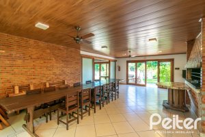 Casa em Condomínio à venda com 229m², 3 dormitórios, 1 suíte, 3 vagas, no bairro Tristeza em Porto Alegre