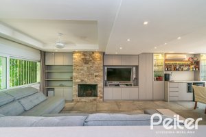 Casa em Condomínio à venda com 229m², 3 dormitórios, 1 suíte, 3 vagas, no bairro Tristeza em Porto Alegre