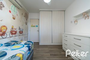 Casa em Condomínio à venda com 229m², 3 dormitórios, 1 suíte, 3 vagas, no bairro Tristeza em Porto Alegre