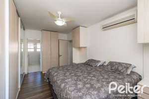 Casa em Condomínio à venda com 229m², 3 dormitórios, 1 suíte, 3 vagas, no bairro Tristeza em Porto Alegre