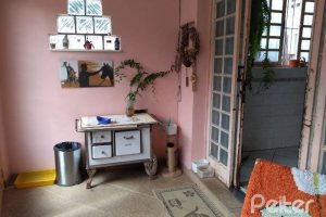 Casa à venda com 400m², 6 dormitórios, 1 suíte, 2 vagas, no bairro Tristeza em Porto Alegre