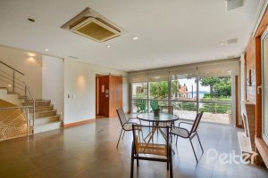 Casa em Condomínio à venda com 397m², 4 dormitórios, 4 suítes, 3 vagas, no bairro Vila Conceicao em PORTO ALEGRE