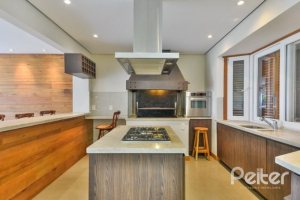 Casa em Condomínio à venda com 397m², 4 dormitórios, 4 suítes, 3 vagas, no bairro Vila Conceicao em PORTO ALEGRE