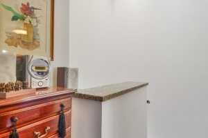 Casa em Condomínio à venda com 245m², 3 dormitórios, 1 suíte, 3 vagas, no bairro Vila Assunção em Porto Alegre