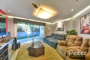 Casa à venda com 399m², 3 dormitórios, 3 suítes, 4 vagas, no bairro Nonoai em Porto Alegre