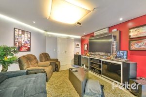 Casa à venda com 399m², 3 dormitórios, 3 suítes, 4 vagas, no bairro Nonoai em Porto Alegre