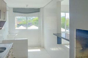 Apartamento à venda com 65m², 2 dormitórios, 1 suíte, 1 vaga, no bairro Camaquã em Porto Alegre