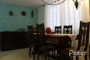 Casa à venda com 354m², 3 dormitórios, 2 suítes, 4 vagas, no bairro Ipanema em Porto Alegre