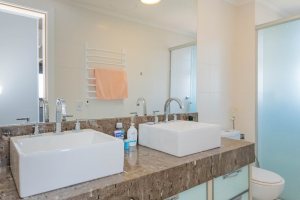  à venda, no bairro  em 