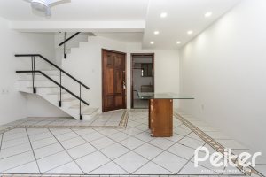 Casa em Condomínio à venda com 135m², 2 dormitórios, 1 suíte, 2 vagas, no bairro Tristeza em PORTO ALEGRE