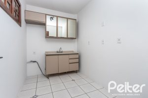 Casa em Condomínio à venda com 135m², 2 dormitórios, 1 suíte, 2 vagas, no bairro Tristeza em PORTO ALEGRE