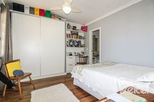 Casa em Condomínio à venda com 191m², 4 dormitórios, 2 suítes, 2 vagas, no bairro Jardim Isabel em Porto Alegre