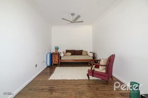 Casa em Condomínio à venda com 191m², 4 dormitórios, 2 suítes, 2 vagas, no bairro Jardim Isabel em Porto Alegre