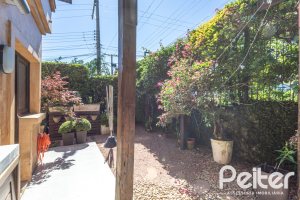 Casa em Condomínio à venda com 275m², 3 dormitórios, 1 suíte, 2 vagas, no bairro Tristeza em Porto Alegre