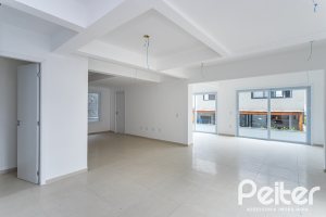 Casa em Condomínio à venda com 225m², 3 dormitórios, 3 suítes, 3 vagas, no bairro Hipica em PORTO ALEGRE