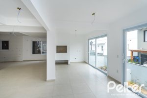 Casa em Condomínio à venda com 225m², 3 dormitórios, 3 suítes, 3 vagas, no bairro Hipica em PORTO ALEGRE