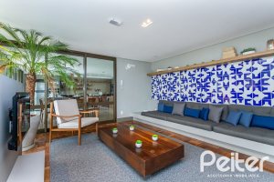 Apartamento à venda com 110m², 3 dormitórios, 3 suítes, 2 vagas, no bairro Menino Deus em Porto Alegre
