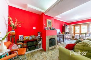 Casa em Condomínio à venda com 160m², 3 dormitórios, 1 suíte, 2 vagas, no bairro Ipanema em PORTO ALEGRE