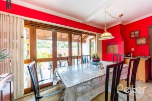 Casa em Condomínio à venda com 160m², 3 dormitórios, 1 suíte, 2 vagas, no bairro Ipanema em PORTO ALEGRE