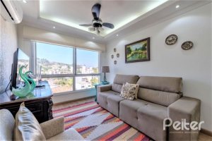Apartamento à venda com 69m², 2 dormitórios, 1 suíte, 2 vagas, no bairro Tristeza em Porto Alegre