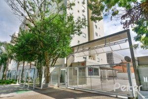 Apartamento à venda com 69m², 2 dormitórios, 1 suíte, 2 vagas, no bairro Tristeza em Porto Alegre