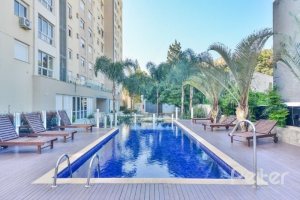Apartamento à venda com 69m², 2 dormitórios, 1 suíte, 2 vagas, no bairro Tristeza em Porto Alegre