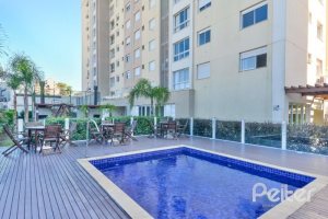 Apartamento à venda com 69m², 2 dormitórios, 1 suíte, 2 vagas, no bairro Tristeza em Porto Alegre