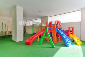 Apartamento à venda com 69m², 2 dormitórios, 1 suíte, 2 vagas, no bairro Tristeza em Porto Alegre