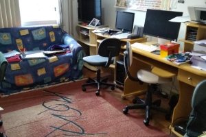 Casa à venda com 365m², 3 dormitórios, 1 suíte, 4 vagas, no bairro Vila Assunção em Porto Alegre