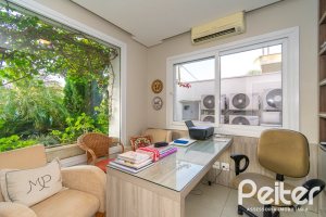 Casa em Condomínio à venda com 220m², 4 dormitórios, 4 suítes, 2 vagas, no bairro Terra Ville em PORTO ALEGRE