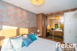 Casa em Condomínio à venda com 220m², 4 dormitórios, 4 suítes, 2 vagas, no bairro Terra Ville em PORTO ALEGRE