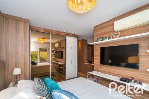 Casa em Condomínio à venda com 220m², 4 dormitórios, 4 suítes, 2 vagas, no bairro Terra Ville em PORTO ALEGRE