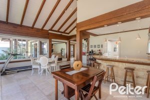 Casa em Condomínio à venda com 400m², 3 dormitórios, 3 suítes, 2 vagas, no bairro Terra Ville em Porto Alegre
