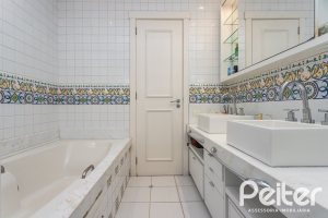 Casa em Condomínio à venda com 400m², 3 dormitórios, 3 suítes, 2 vagas, no bairro Terra Ville em Porto Alegre