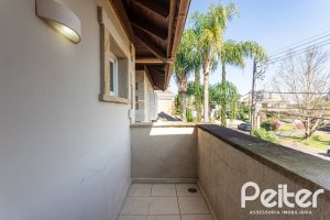 Casa em Condomínio à venda com 400m², 3 dormitórios, 3 suítes, 2 vagas, no bairro Terra Ville em Porto Alegre