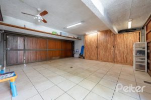 Casa à venda com 460m², 3 dormitórios, 1 suíte, 4 vagas, no bairro Vila Conceição em Porto Alegre