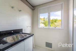 Apartamento à venda com 103m², 3 dormitórios, 1 suíte, 2 vagas, no bairro Cristal em Porto Alegre