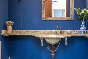 Casa à venda com 270m², 3 dormitórios, 3 suítes, 3 vagas, no bairro Cristal em Porto Alegre