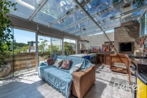 Casa em Condomínio à venda com 283m², 4 dormitórios, 1 suíte, 2 vagas, no bairro Jardim Isabel em Porto Alegre