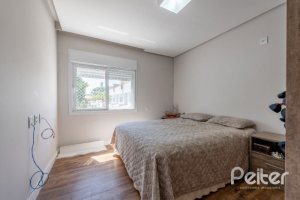 Casa em Condomínio à venda com 283m², 4 dormitórios, 1 suíte, 2 vagas, no bairro Jardim Isabel em Porto Alegre