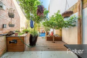 Casa em Condomínio à venda com 283m², 4 dormitórios, 1 suíte, 2 vagas, no bairro Jardim Isabel em Porto Alegre