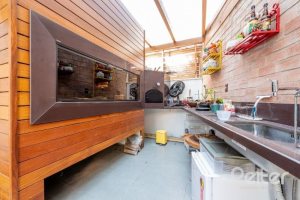 Casa em Condomínio à venda com 283m², 4 dormitórios, 1 suíte, 2 vagas, no bairro Jardim Isabel em Porto Alegre