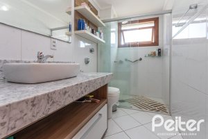 Apartamento à venda com 154m², 3 dormitórios, 1 suíte, 2 vagas, no bairro Tristeza em PORTO ALEGRE
