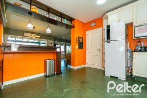 Casa à venda com 413m², 3 dormitórios, 3 suítes, 4 vagas, no bairro Sétimo Céu em Porto Alegre