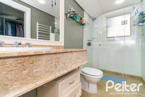 Casa à venda com 413m², 3 dormitórios, 3 suítes, 4 vagas, no bairro Sétimo Céu em Porto Alegre
